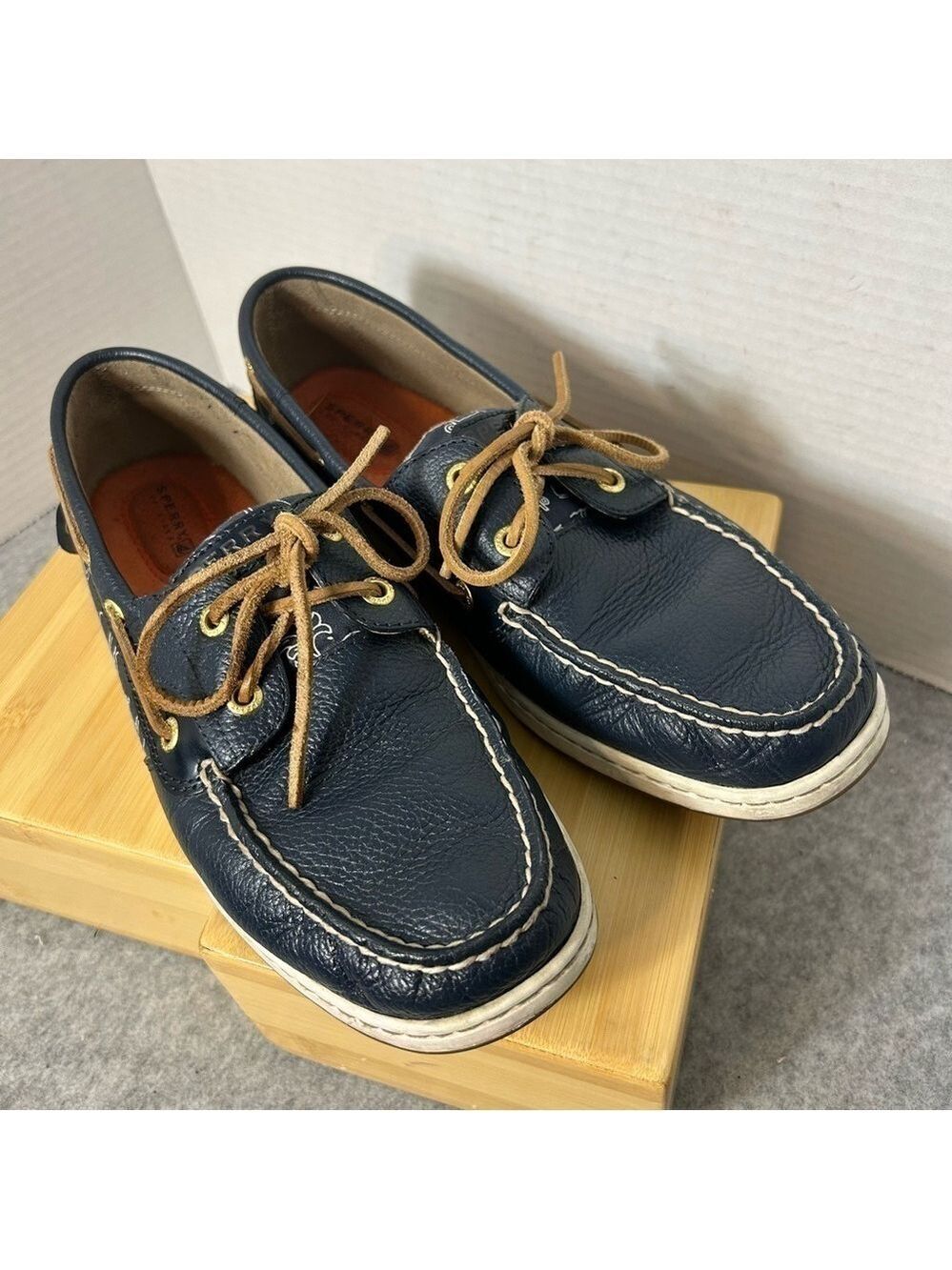 Sperry Women’s Bluefish Critter Print Navy Blue Boat Shoes 10M